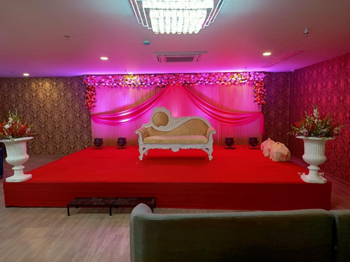 Hotel Aarkay Palace Badarpur Exteriér fotografie