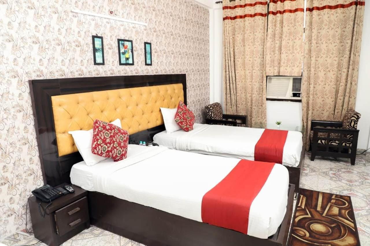 Hotel Aarkay Palace Badarpur Exteriér fotografie